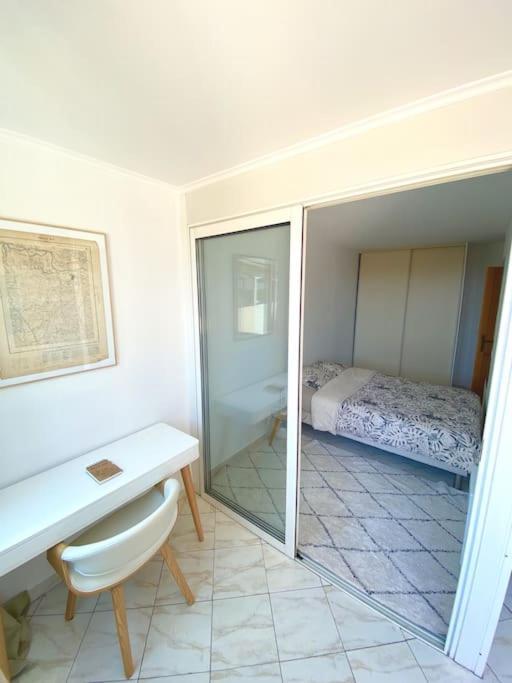 Appartement Spacieux 65M2, Avec Piscine Et Parking Fréjus エクステリア 写真