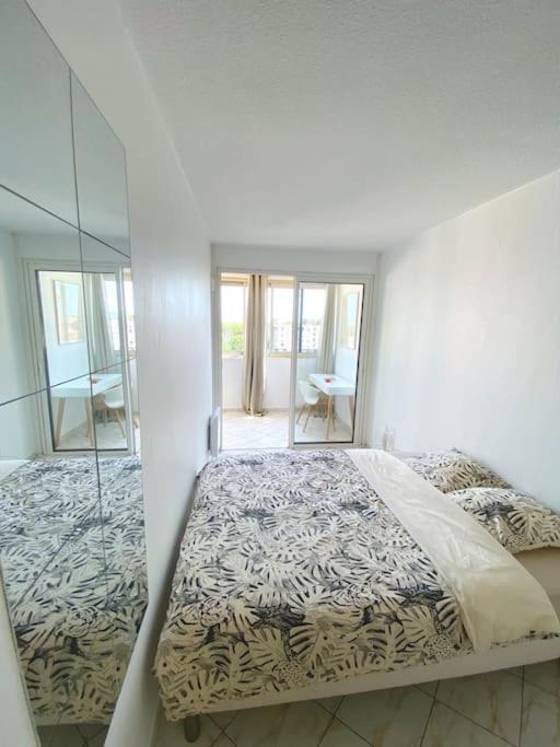 Appartement Spacieux 65M2, Avec Piscine Et Parking Fréjus エクステリア 写真